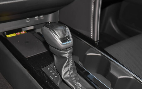 Toyota Camry, 2025 год, 3 370 000 рублей, 18 фотография