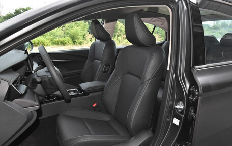 Toyota Camry, 2025 год, 3 370 000 рублей, 24 фотография