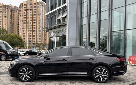 Volkswagen Passat B8 рестайлинг, 2023 год, 1 849 000 рублей, 8 фотография
