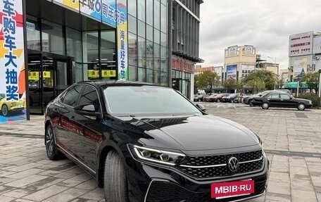 Volkswagen Passat B8 рестайлинг, 2023 год, 1 849 000 рублей, 3 фотография