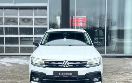 Volkswagen Tiguan II, 2018 год, 3 135 000 рублей, 2 фотография