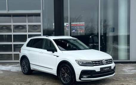 Volkswagen Tiguan II, 2018 год, 3 135 000 рублей, 3 фотография