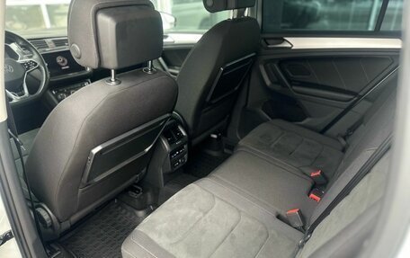 Volkswagen Tiguan II, 2018 год, 3 135 000 рублей, 12 фотография