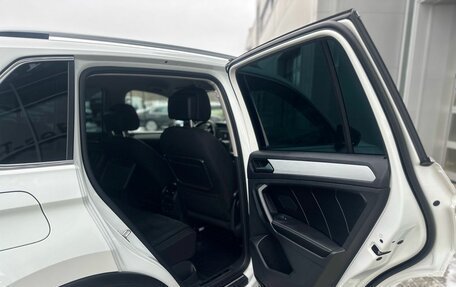 Volkswagen Tiguan II, 2018 год, 3 135 000 рублей, 18 фотография