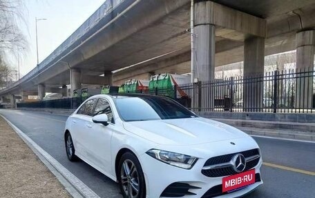 Mercedes-Benz A-Класс, 2022 год, 1 670 000 рублей, 3 фотография