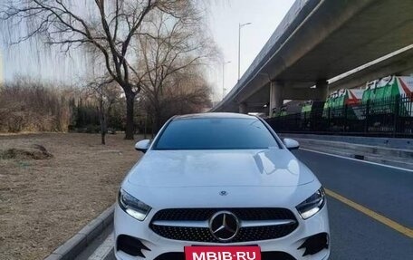 Mercedes-Benz A-Класс, 2022 год, 1 670 000 рублей, 2 фотография