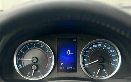 Toyota Corolla, 2018 год, 1 880 000 рублей, 8 фотография