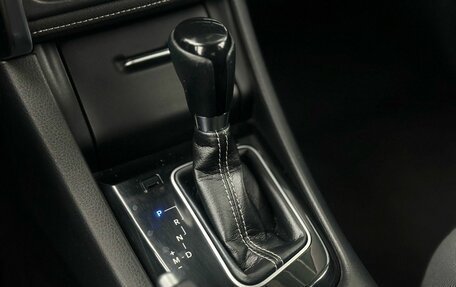 Toyota Corolla, 2018 год, 1 880 000 рублей, 10 фотография