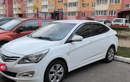 Hyundai Solaris II рестайлинг, 2016 год, 1 250 000 рублей, 1 фотография