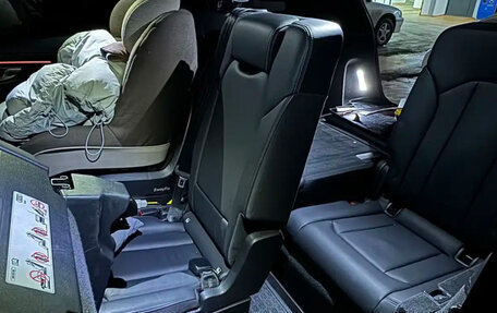 Audi Q7, 2021 год, 8 000 000 рублей, 18 фотография