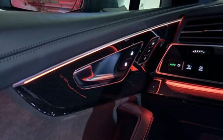 Audi Q7, 2021 год, 8 000 000 рублей, 29 фотография