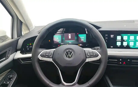 Volkswagen Golf VIII, 2023 год, 1 790 555 рублей, 9 фотография