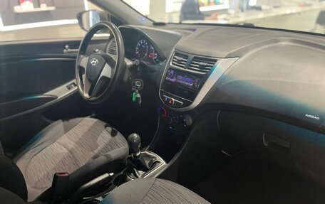 Hyundai Solaris II рестайлинг, 2015 год, 734 000 рублей, 9 фотография