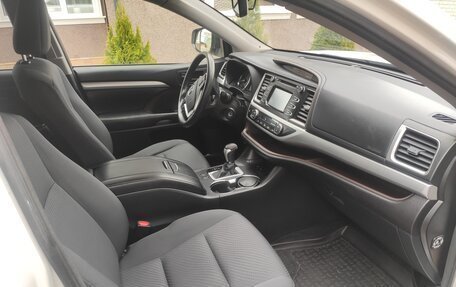 Toyota Highlander III, 2015 год, 2 350 000 рублей, 6 фотография