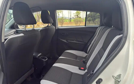 Toyota Yaris XP150 рестайлинг, 2023 год, 1 051 380 рублей, 10 фотография