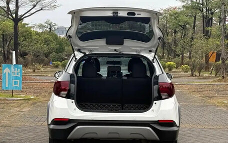 Toyota Yaris XP150 рестайлинг, 2023 год, 1 051 380 рублей, 18 фотография