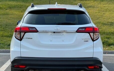 Honda Vezel, 2022 год, 1 460 004 рублей, 6 фотография