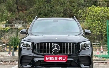 Mercedes-Benz GLB, 2022 год, 2 000 000 рублей, 2 фотография