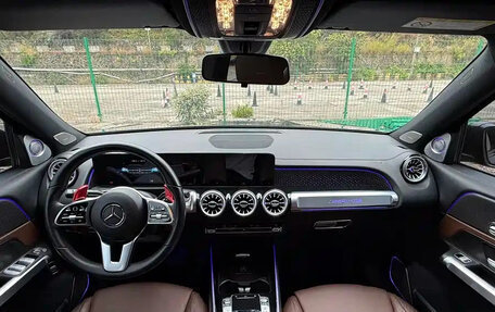 Mercedes-Benz GLB, 2022 год, 2 000 000 рублей, 18 фотография