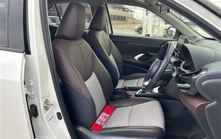 Toyota Yaris Cross, 2022 год, 1 518 000 рублей, 9 фотография