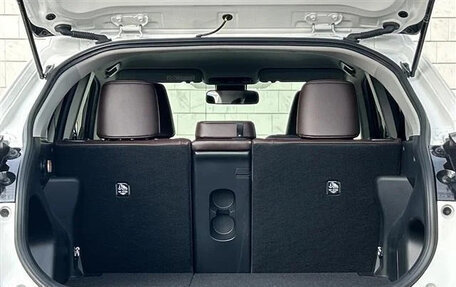 Toyota Yaris Cross, 2022 год, 1 518 000 рублей, 19 фотография