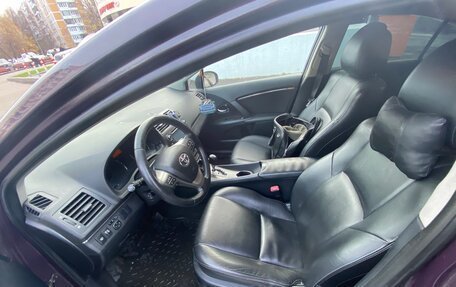 Toyota Avensis III рестайлинг, 2009 год, 1 300 000 рублей, 11 фотография