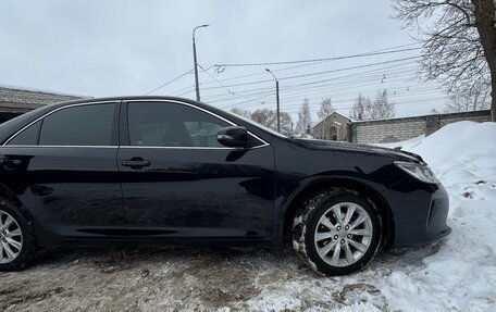 Toyota Camry, 2015 год, 1 590 000 рублей, 2 фотография