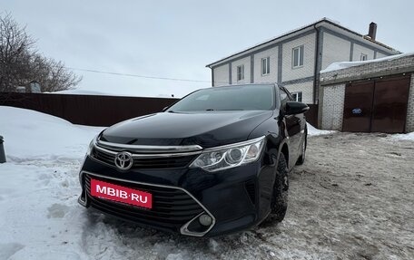 Toyota Camry, 2015 год, 1 590 000 рублей, 4 фотография