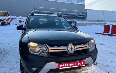 Renault Duster I рестайлинг, 2017 год, 950 000 рублей, 2 фотография
