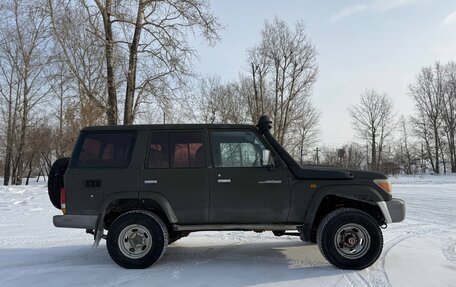 Toyota Land Cruiser 70, 2011 год, 4 100 000 рублей, 27 фотография