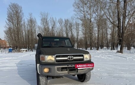 Toyota Land Cruiser 70, 2011 год, 4 100 000 рублей, 30 фотография