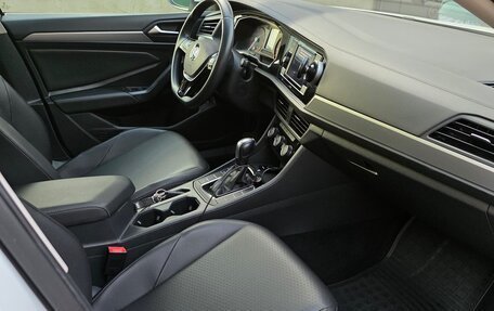 Volkswagen Jetta VII, 2019 год, 1 630 000 рублей, 12 фотография