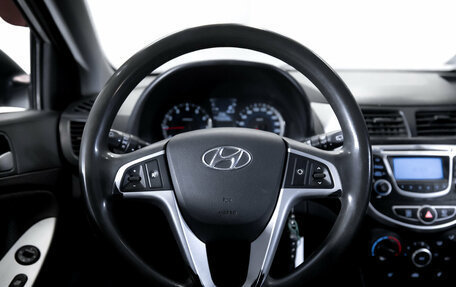 Hyundai Solaris II рестайлинг, 2013 год, 599 000 рублей, 13 фотография