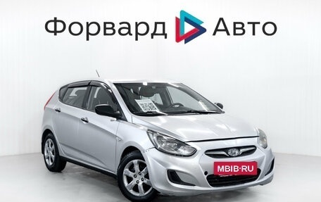 Hyundai Solaris II рестайлинг, 2013 год, 599 000 рублей, 2 фотография
