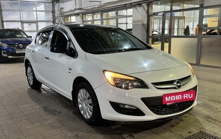 Opel Astra J, 2013 год, 719 000 рублей, 3 фотография
