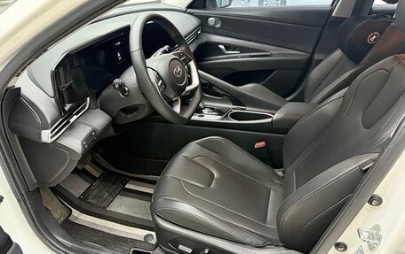 Hyundai Elantra, 2021 год, 1 500 000 рублей, 6 фотография