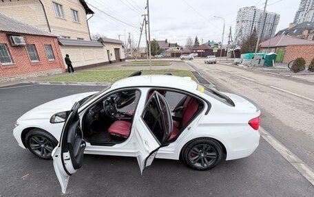 BMW 3 серия, 2015 год, 1 800 000 рублей, 9 фотография