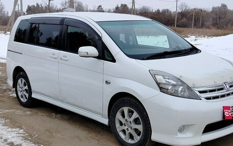 Toyota ISis I, 2007 год, 780 000 рублей, 1 фотография