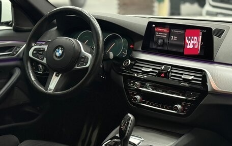 BMW 5 серия, 2019 год, 4 500 000 рублей, 3 фотография