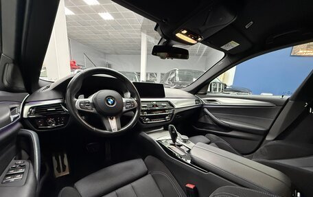 BMW 5 серия, 2019 год, 4 500 000 рублей, 32 фотография
