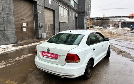 Volkswagen Polo VI (EU Market), 2015 год, 349 000 рублей, 3 фотография