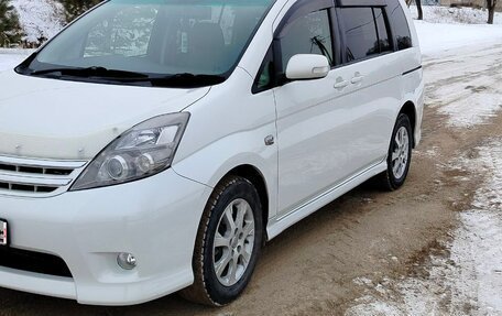 Toyota ISis I, 2007 год, 780 000 рублей, 4 фотография
