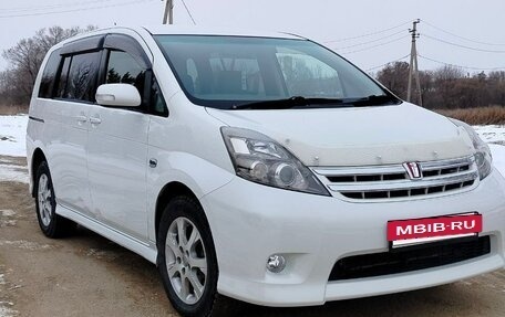 Toyota ISis I, 2007 год, 780 000 рублей, 6 фотография