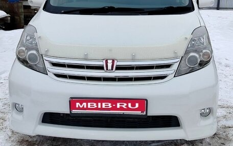 Toyota ISis I, 2007 год, 780 000 рублей, 9 фотография