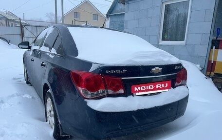 Chevrolet Cruze II, 2011 год, 650 000 рублей, 4 фотография