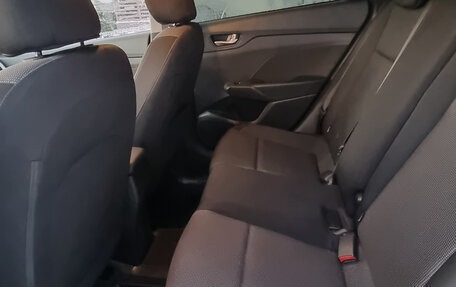 Hyundai Solaris II рестайлинг, 2019 год, 1 200 000 рублей, 6 фотография