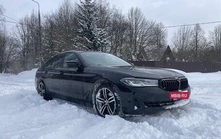 BMW 5 серия, 2022 год, 4 500 000 рублей, 2 фотография