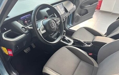 Honda Fit, 2021 год, 1 450 000 рублей, 7 фотография