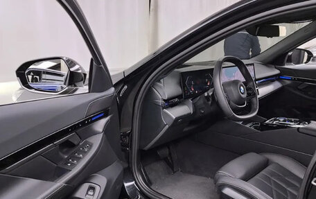 BMW 5 серия, 2024 год, 5 669 202 рублей, 19 фотография