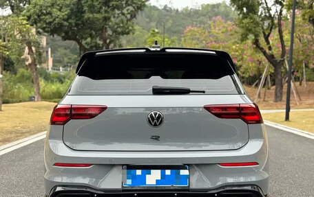 Volkswagen Golf VIII, 2022 год, 1 700 000 рублей, 5 фотография